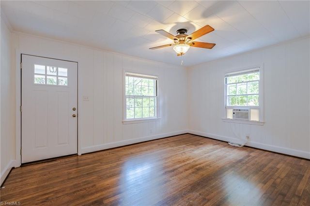 834 Goldfloss Street, Winston-salem, NC 27107
