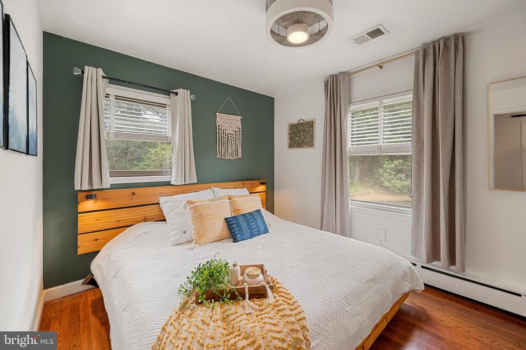 14204 BREMERTON DR, Woodbridge, VA 22193