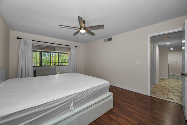 2581 COUNTRYSIDE BLVD 304, Clearwater, FL 33761