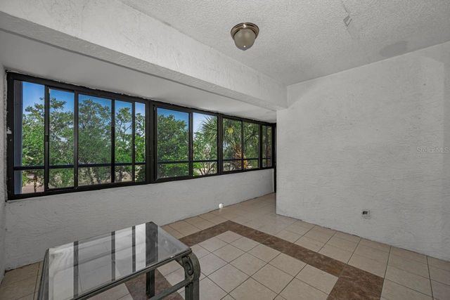 2581 COUNTRYSIDE BLVD 304, Clearwater, FL 33761