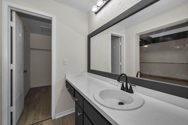 2581 COUNTRYSIDE BLVD 304, Clearwater, FL 33761