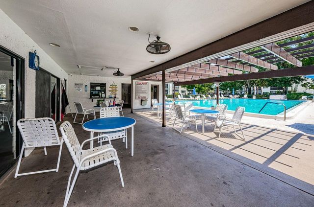2581 COUNTRYSIDE BLVD 304, Clearwater, FL 33761