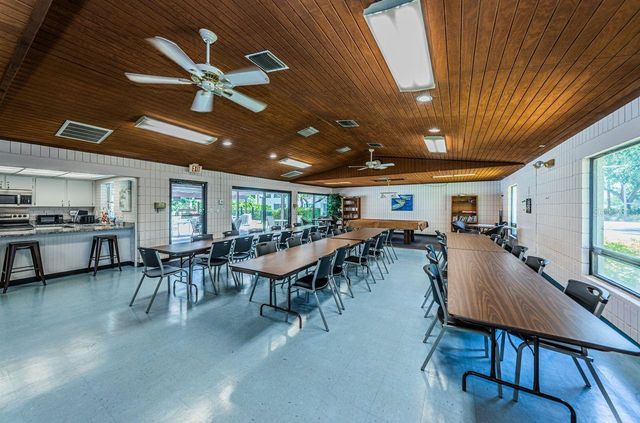 2581 COUNTRYSIDE BLVD 304, Clearwater, FL 33761
