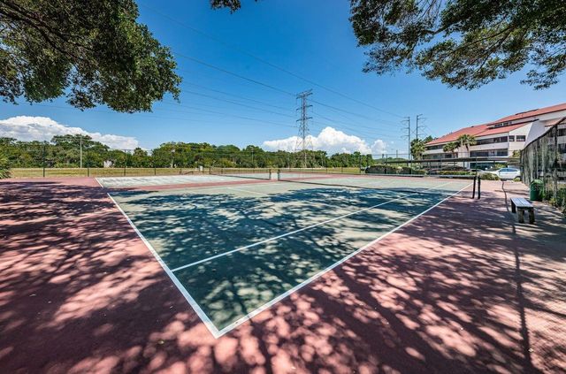 2581 COUNTRYSIDE BLVD 304, Clearwater, FL 33761