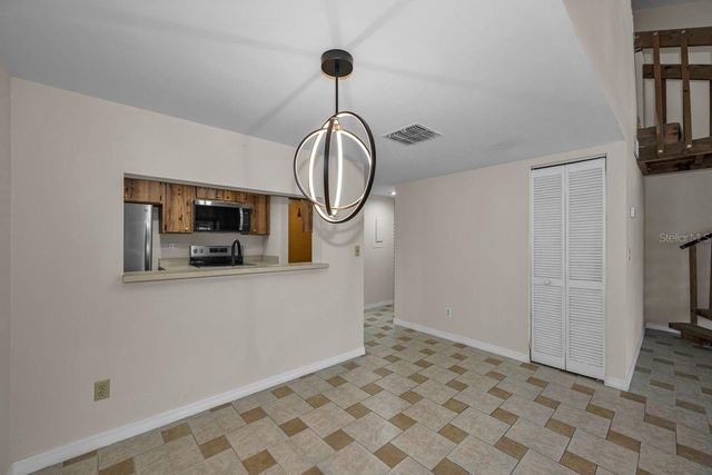 2581 COUNTRYSIDE BLVD 304, Clearwater, FL 33761