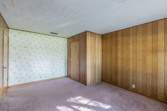 615 E Jacinto Street, Groesbeck, TX 76642