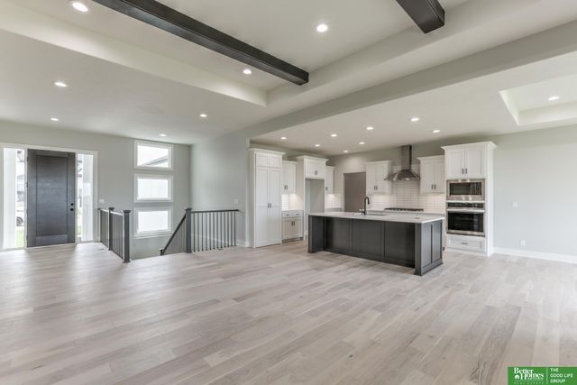 5508 N 213 Street, Elkhorn, NE 68022