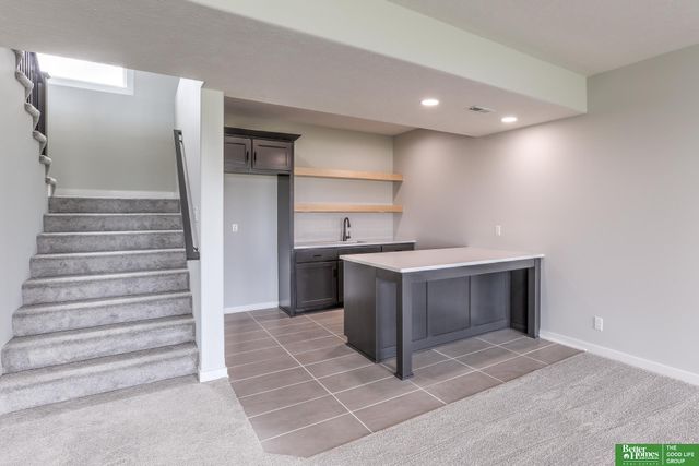 5508 N 213 Street, Elkhorn, NE 68022