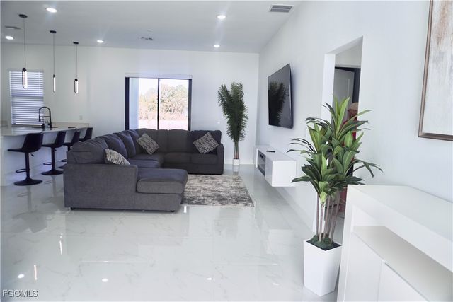 2608 25th ST W, Lehigh Acres, FL 33971