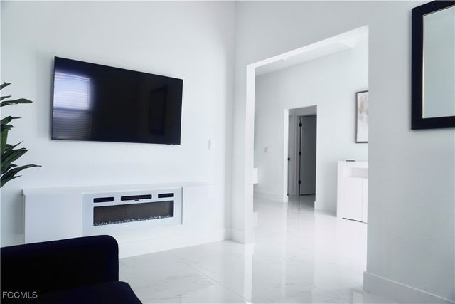 2608 25th ST W, Lehigh Acres, FL 33971