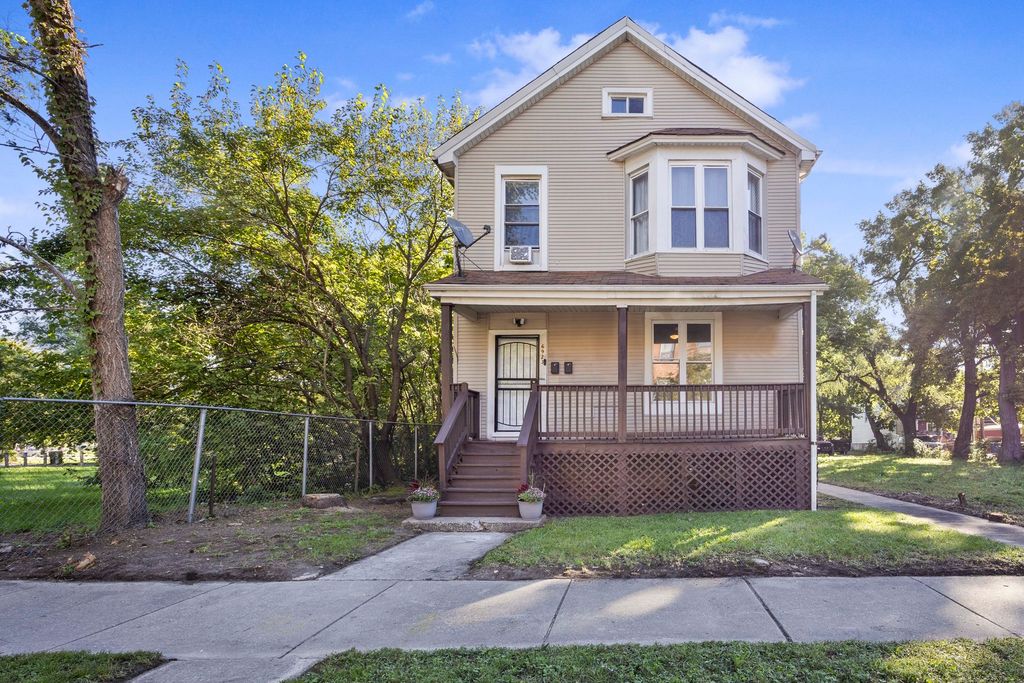 6923 S Parnell Avenue, Chicago, IL 60621