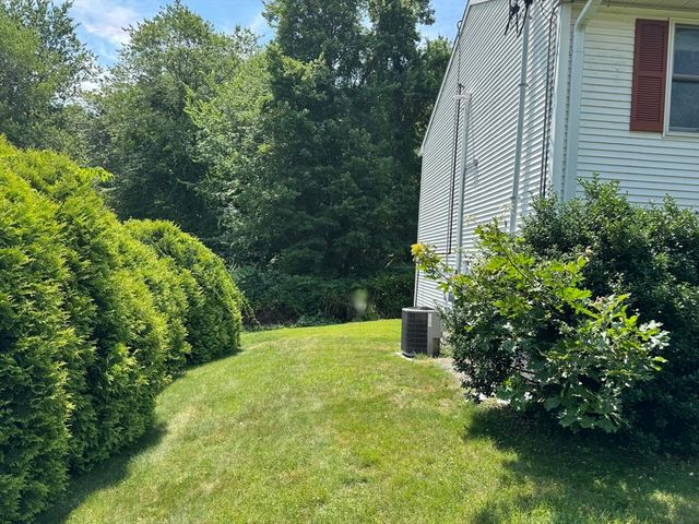 539 Pulpit Hill Rd, Amherst, MA 01002