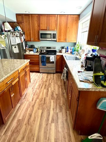 539 Pulpit Hill Rd, Amherst, MA 01002