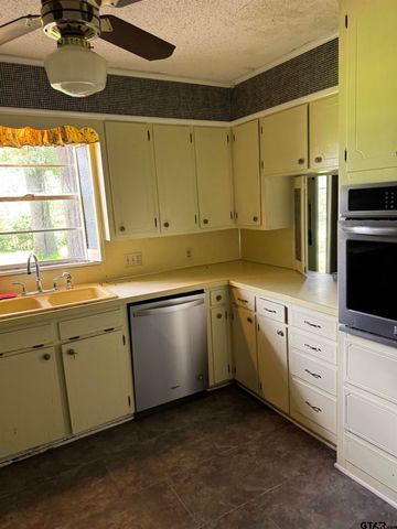 992 C R 1147 N, Tyler, TX 75704