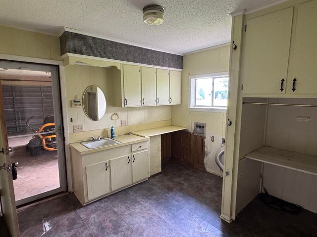 992 C R 1147 N, Tyler, TX 75704