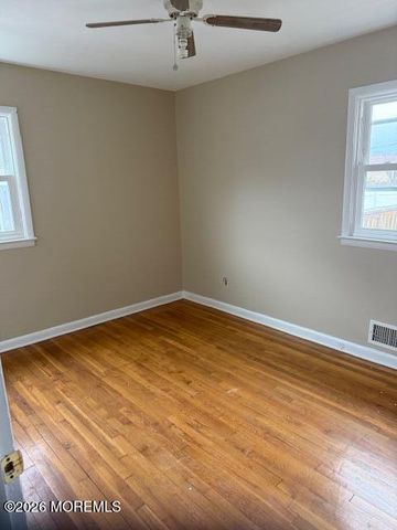 27 Runyon Avenue, Freehold, NJ 07728