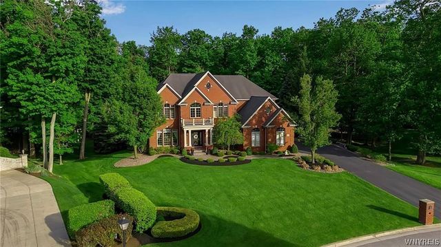 5007 Rockhaven Drive, Clarence, NY 14031