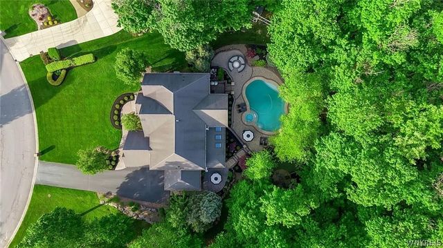 5007 Rockhaven Drive, Clarence, NY 14031