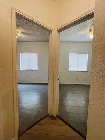 7823 Trail Blazer Drive, Houston, TX 77040