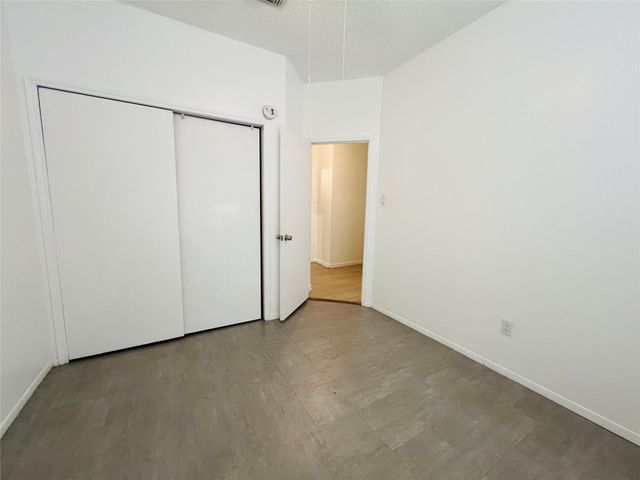 7823 Trail Blazer Drive, Houston, TX 77040