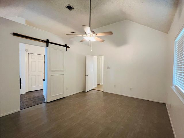 7823 Trail Blazer Drive, Houston, TX 77040