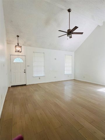 7823 Trail Blazer Drive, Houston, TX 77040