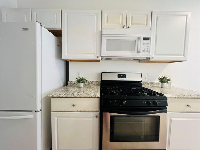 7823 Trail Blazer Drive, Houston, TX 77040