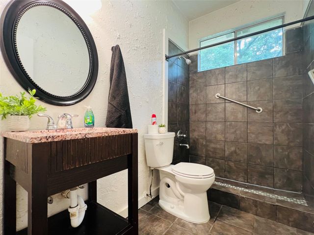 7823 Trail Blazer Drive, Houston, TX 77040