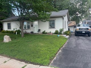 9735 S 55TH Avenue, Oak Lawn, IL 60453