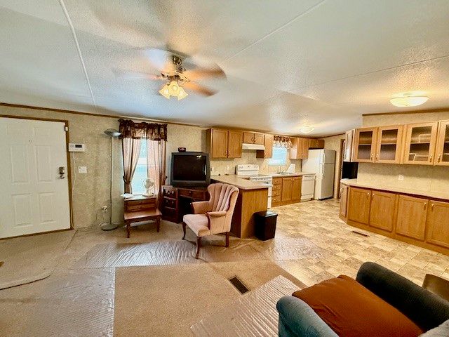 50 County Road 3400, Pecan Gap, TX 75469