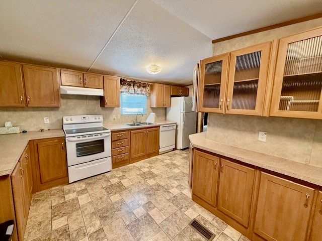 50 County Road 3400, Pecan Gap, TX 75469
