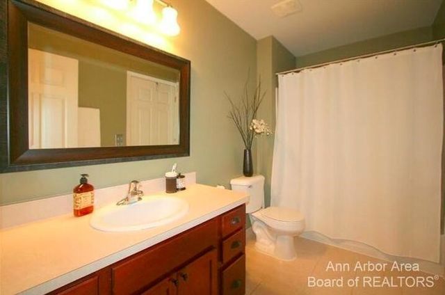 3012 Orinoco Lane, Ypsilanti, MI 48197