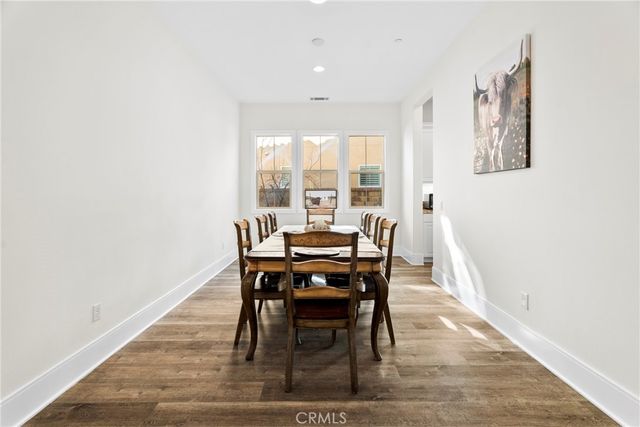 27606 Skylark Lane, Saugus, CA 91350