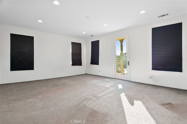 27606 Skylark Lane, Saugus, CA 91350