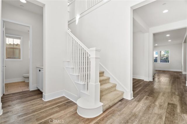 27606 Skylark Lane, Saugus, CA 91350