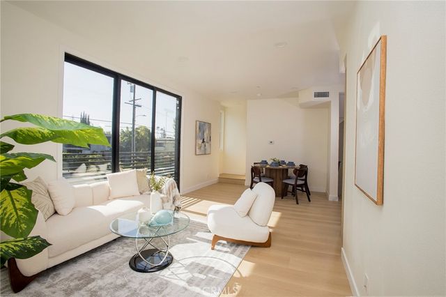 1025 La Cadena A, Arcadia, CA 91007