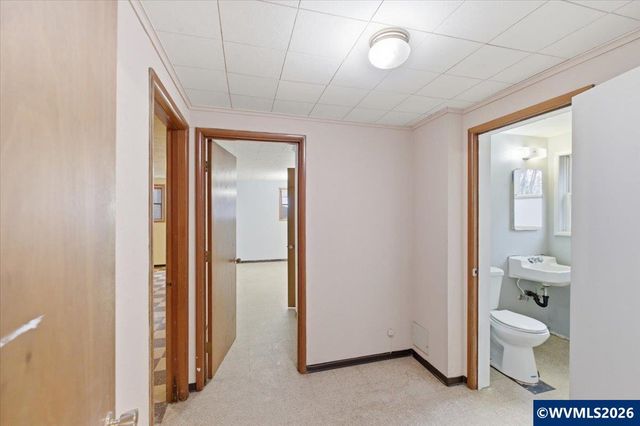 1320 Arrow St NW, Salem, OR 97304