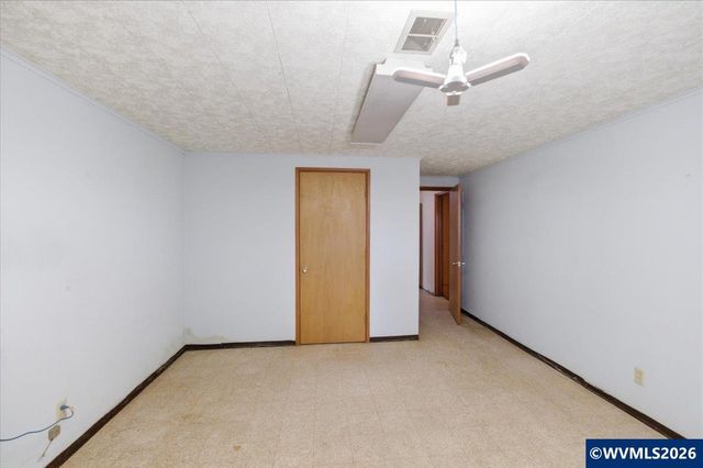 1320 Arrow St NW, Salem, OR 97304