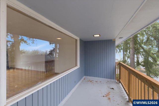 1320 Arrow St NW, Salem, OR 97304