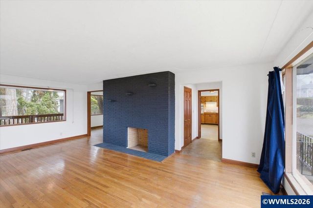 1320 Arrow St NW, Salem, OR 97304