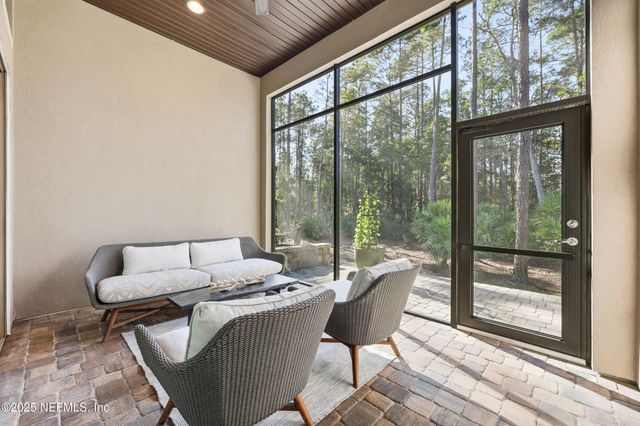 410 WINGSTONE Drive, Jacksonville, FL 32081