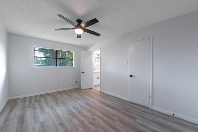 13614 Oleoke Lane, Houston, TX 77015