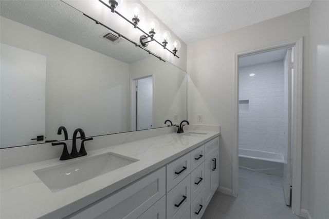 13614 Oleoke Lane, Houston, TX 77015