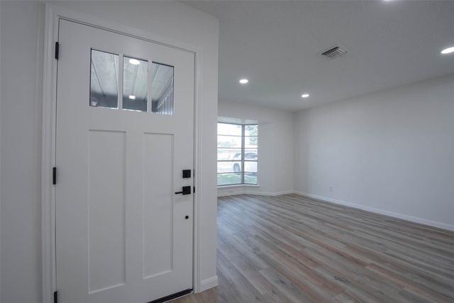13614 Oleoke Lane, Houston, TX 77015