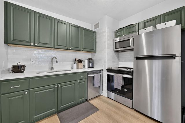 1822 CANTON STREET, Orlando, FL 32803