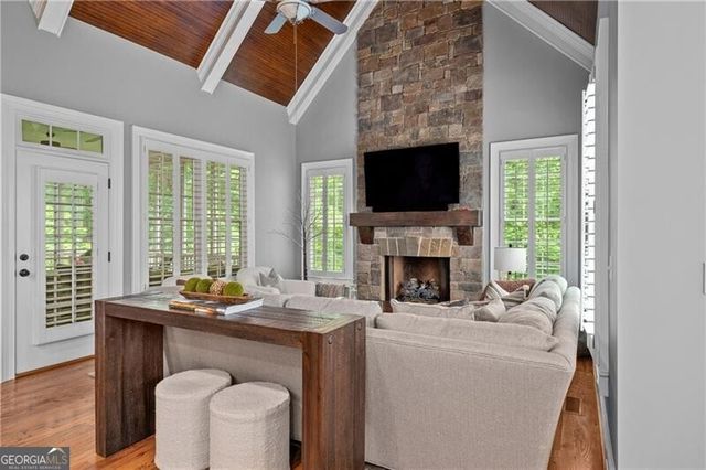 115 Inwood Terrace, Roswell, GA 30075