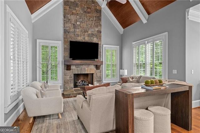 115 Inwood Terrace, Roswell, GA 30075