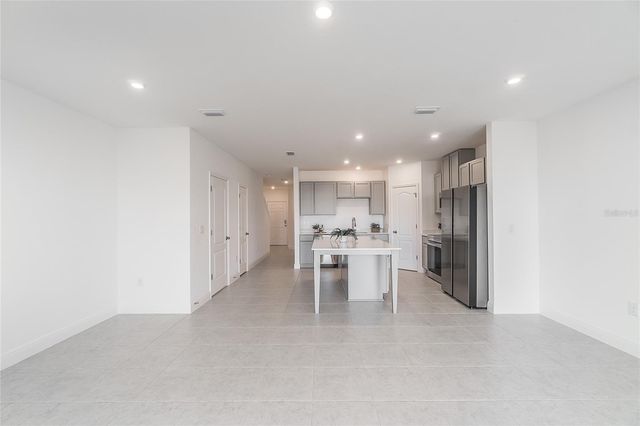 32129 POND APPLE BEND, San Antonio, FL 33576