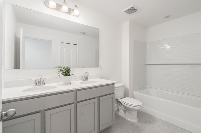 32129 POND APPLE BEND, San Antonio, FL 33576