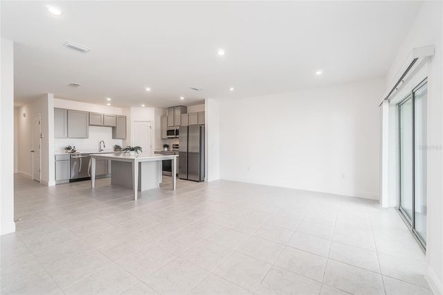 32129 POND APPLE BEND, San Antonio, FL 33576